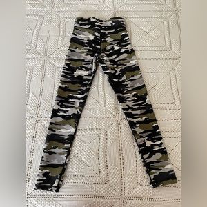 The Upside (designed in Australia) Camo leggings